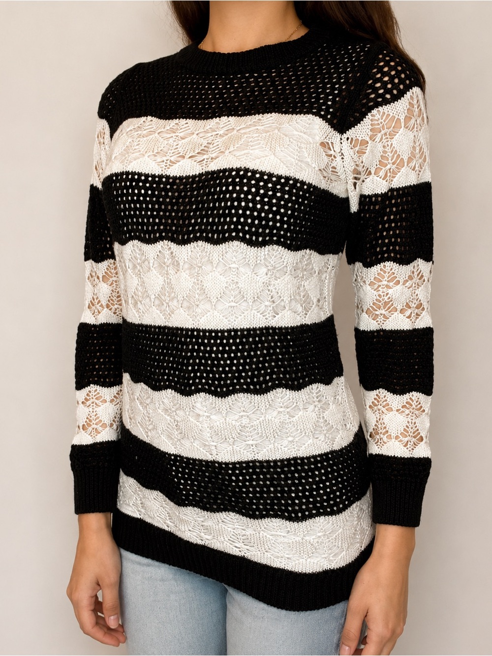 Knitted Black & White Striped Long Sleeve Sweatshirt